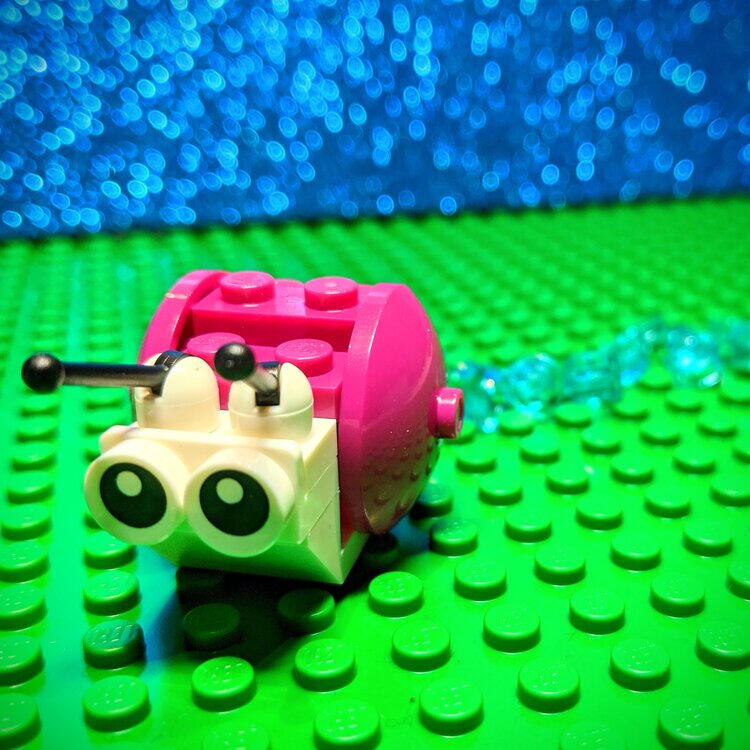 LEGO snail model instructions